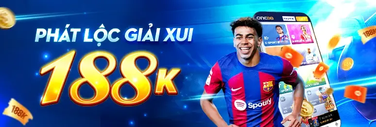 Đồng hồ và biểu tượng may mắn thể hiện thời điểm chơi slot hợp lý
